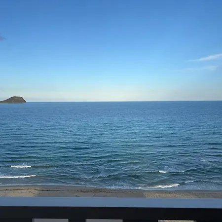 Morena Frente Al Mar Mediterraneo * La Manga del Mar Menor